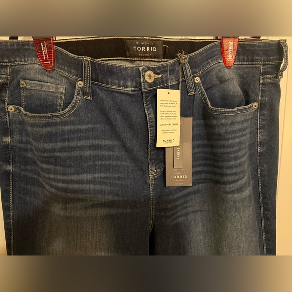 Torrid Jeans - Picture 5 of 10